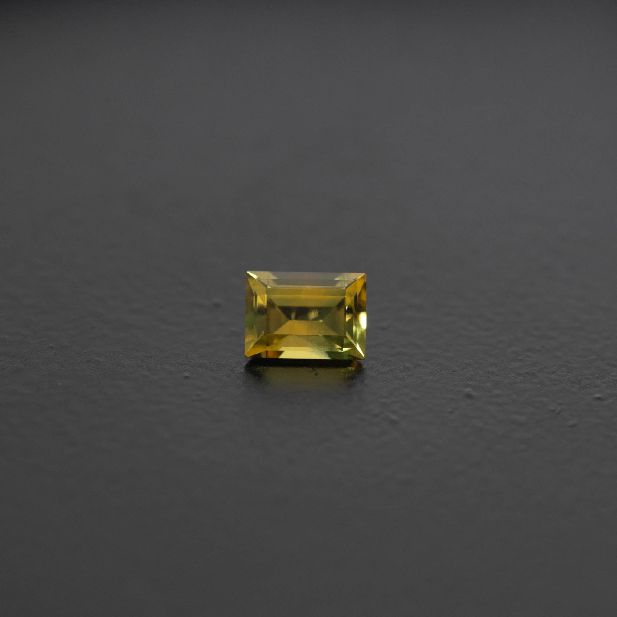 Parti Baguette Sapphire 0.73ct (S.P.BA.1891)