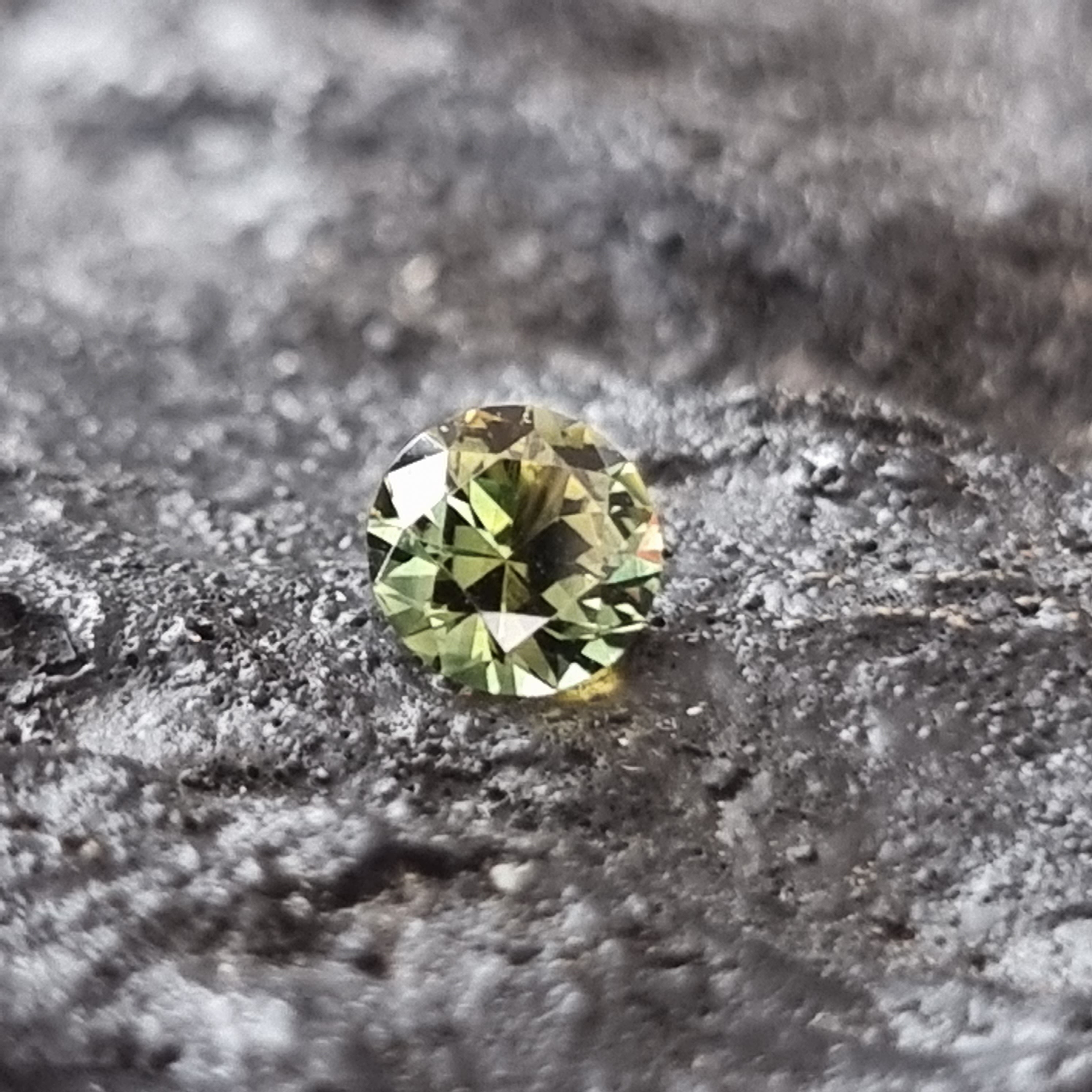 Parti Brilliant Sapphire 0.60ct (S.P.BR.658)