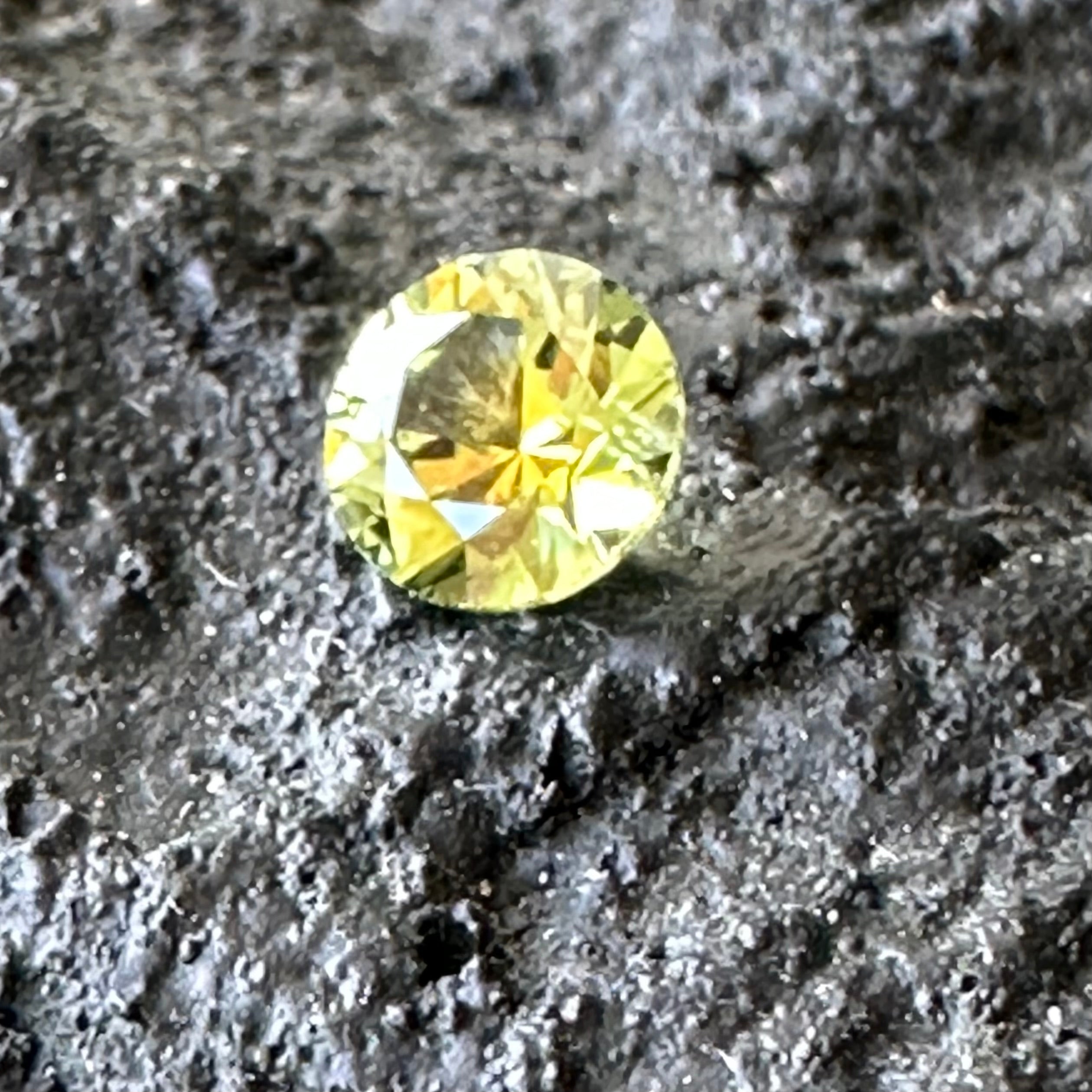 Parti Brilliant Sapphire 0.67ct (S.P.BR.882)
