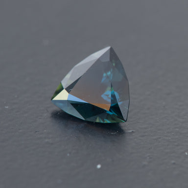 Parti Trilliant Sapphire 1.31ct [S.P.T.035]