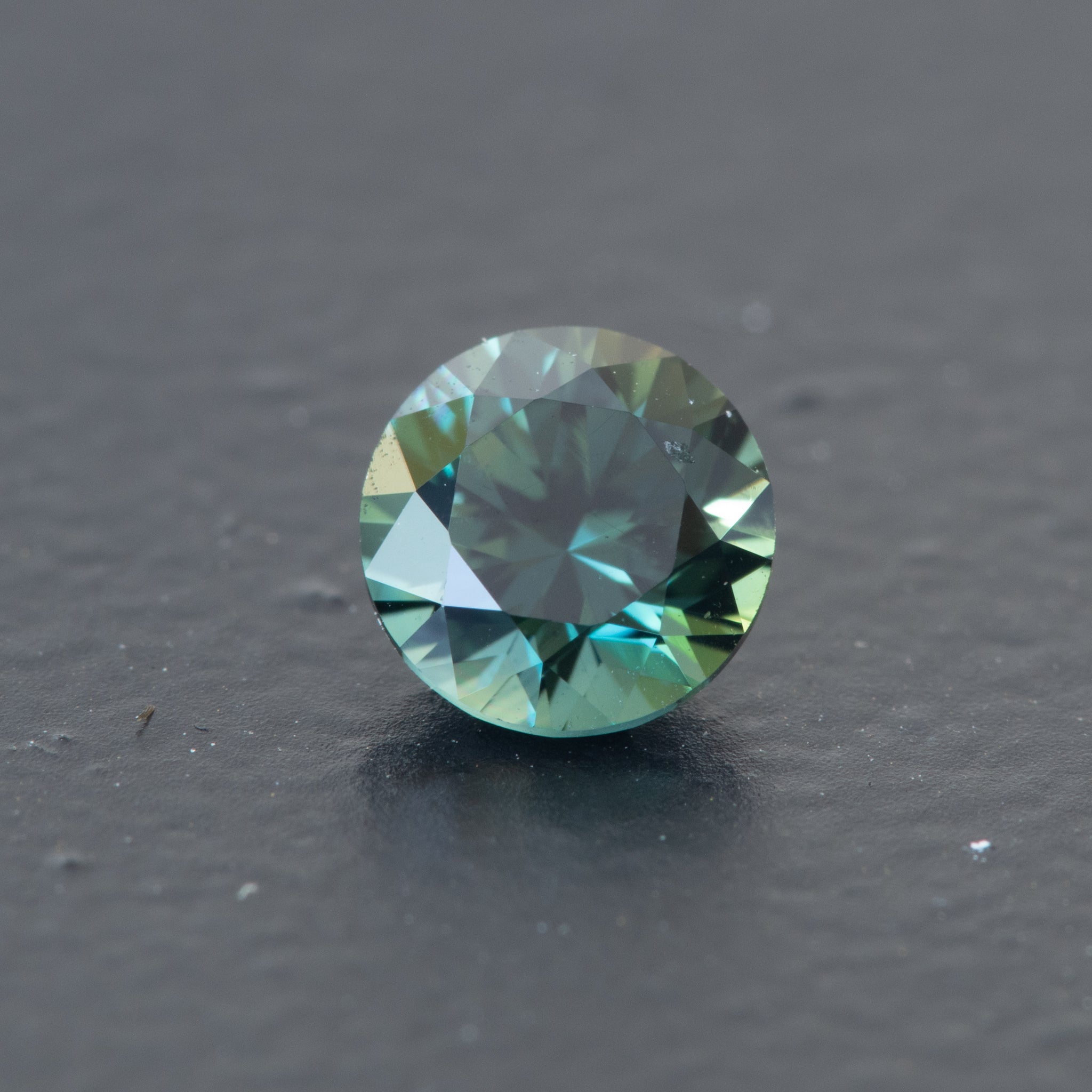 Blue brilliant sapphire 0.51ct (S.B.BR.067)
