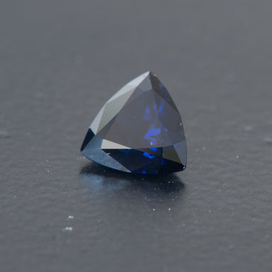 Blue Trilliant Sapphire 0.69ct [S.B.T.082]