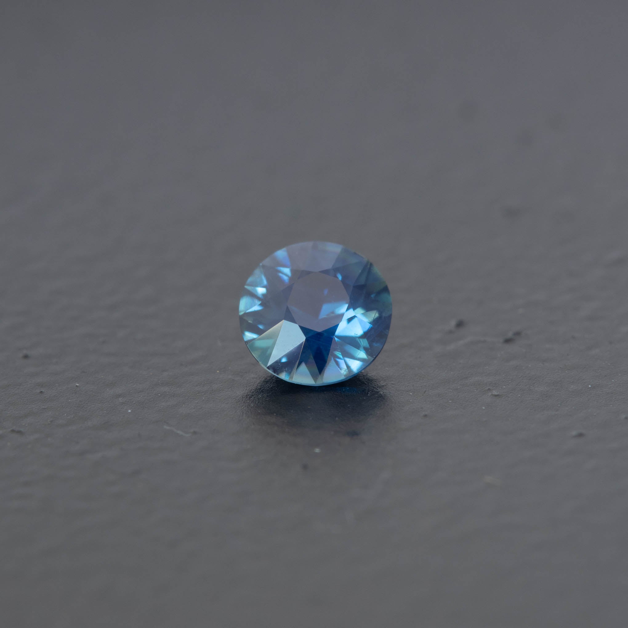 Blue Brilliant Sapphire 0.39ct [S.B.BR.1021]