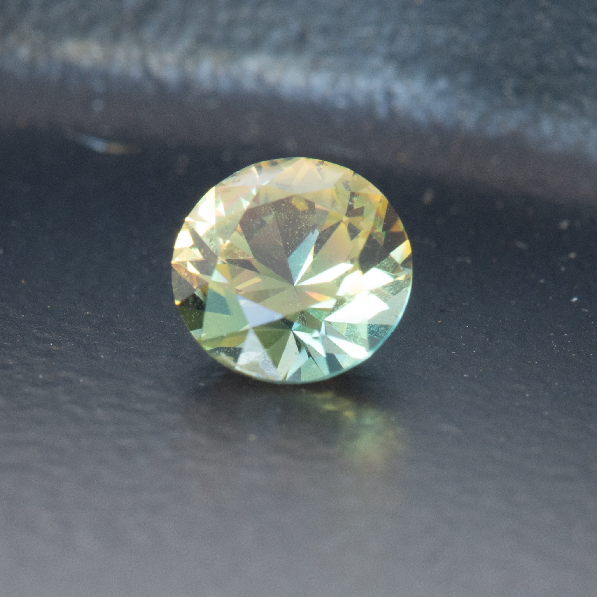 Parti Brilliant Sapphire 0.71ct [S.P.BR.1074]