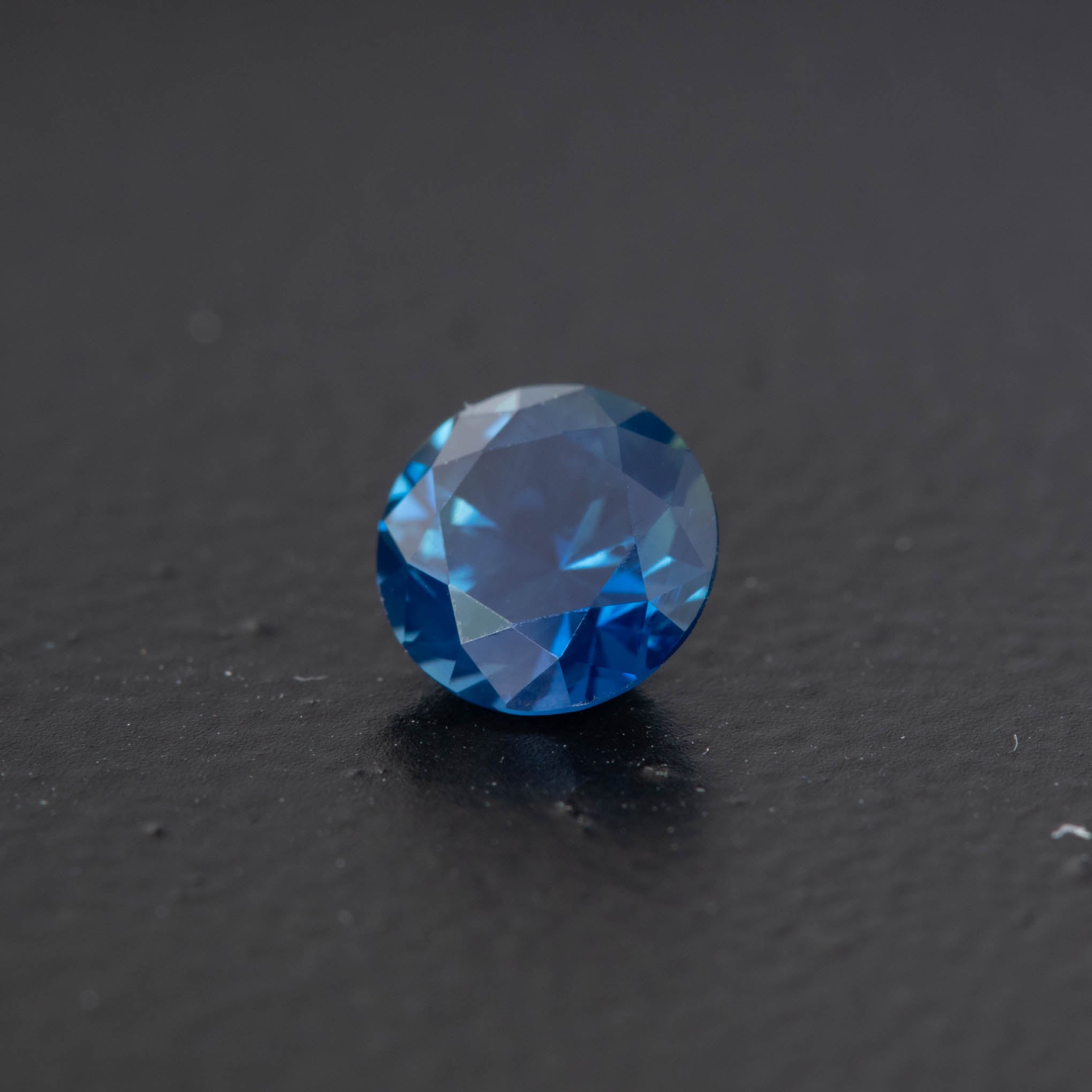 Blue Brilliant Sapphire 0.64ct [S.B.BR.1174]