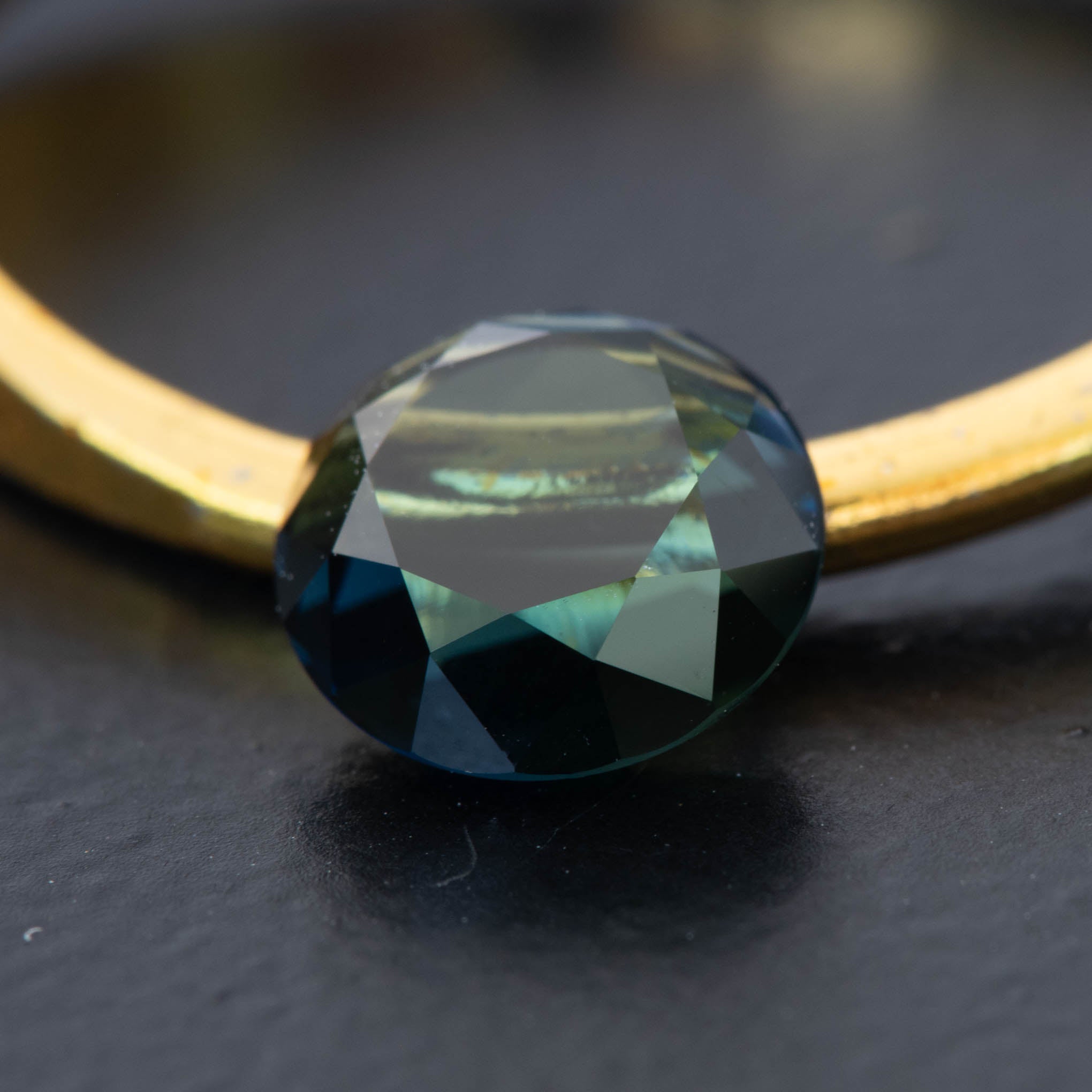 Blue Tablet Sapphire 1.74ct  [S.B.T.1482]