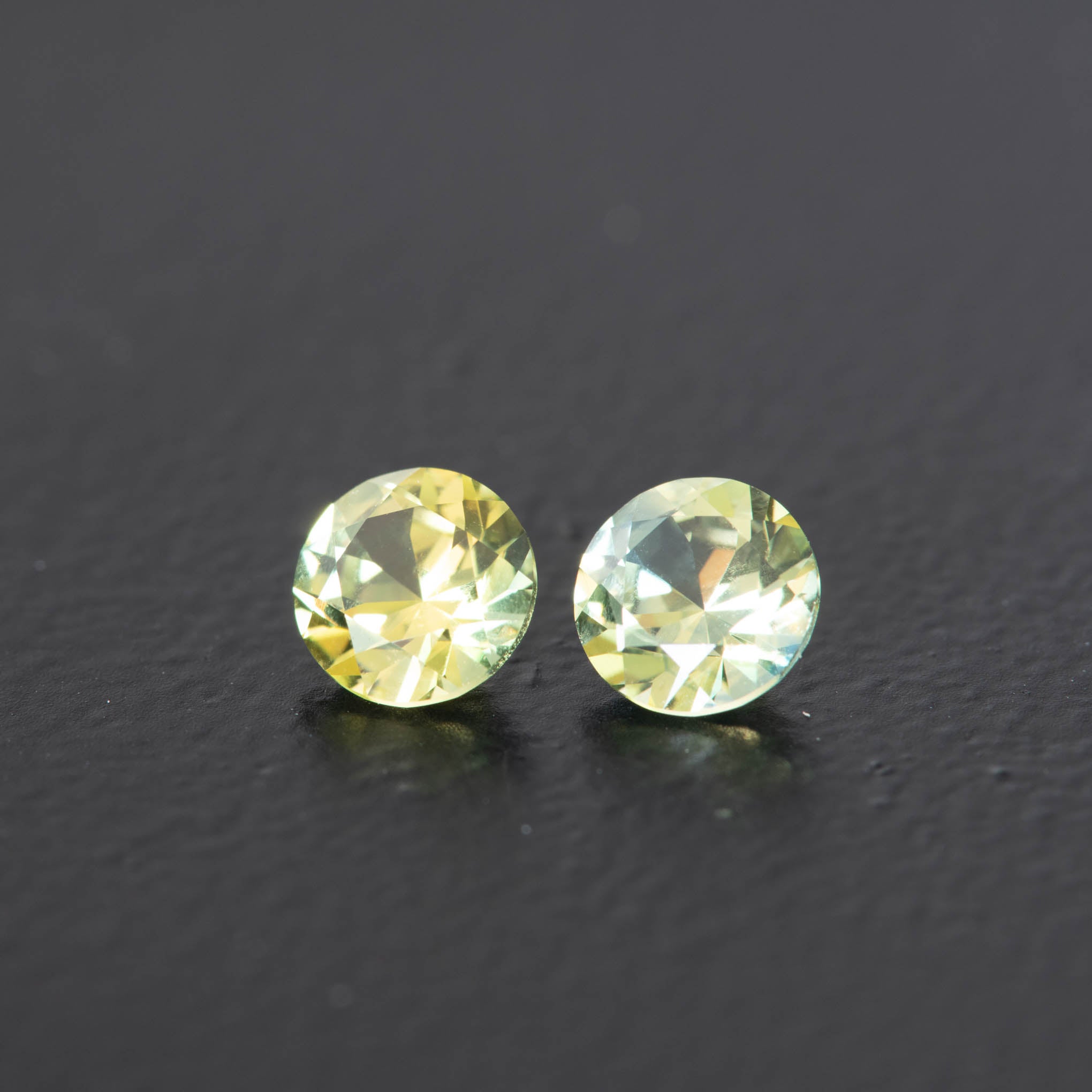 Pair - Parti Brilliant Sapphire 0.61ct both [S.P.BR.1676]