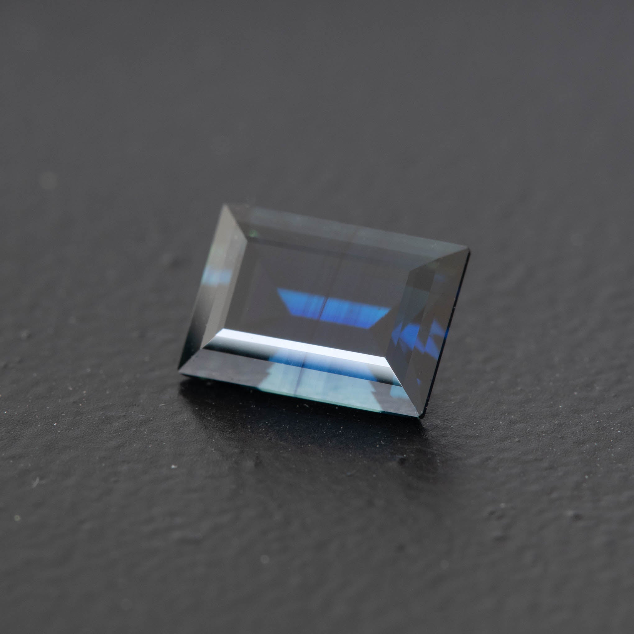 Blue Baguette Sapphire 1.7 Ct. [S.B.BA.175]