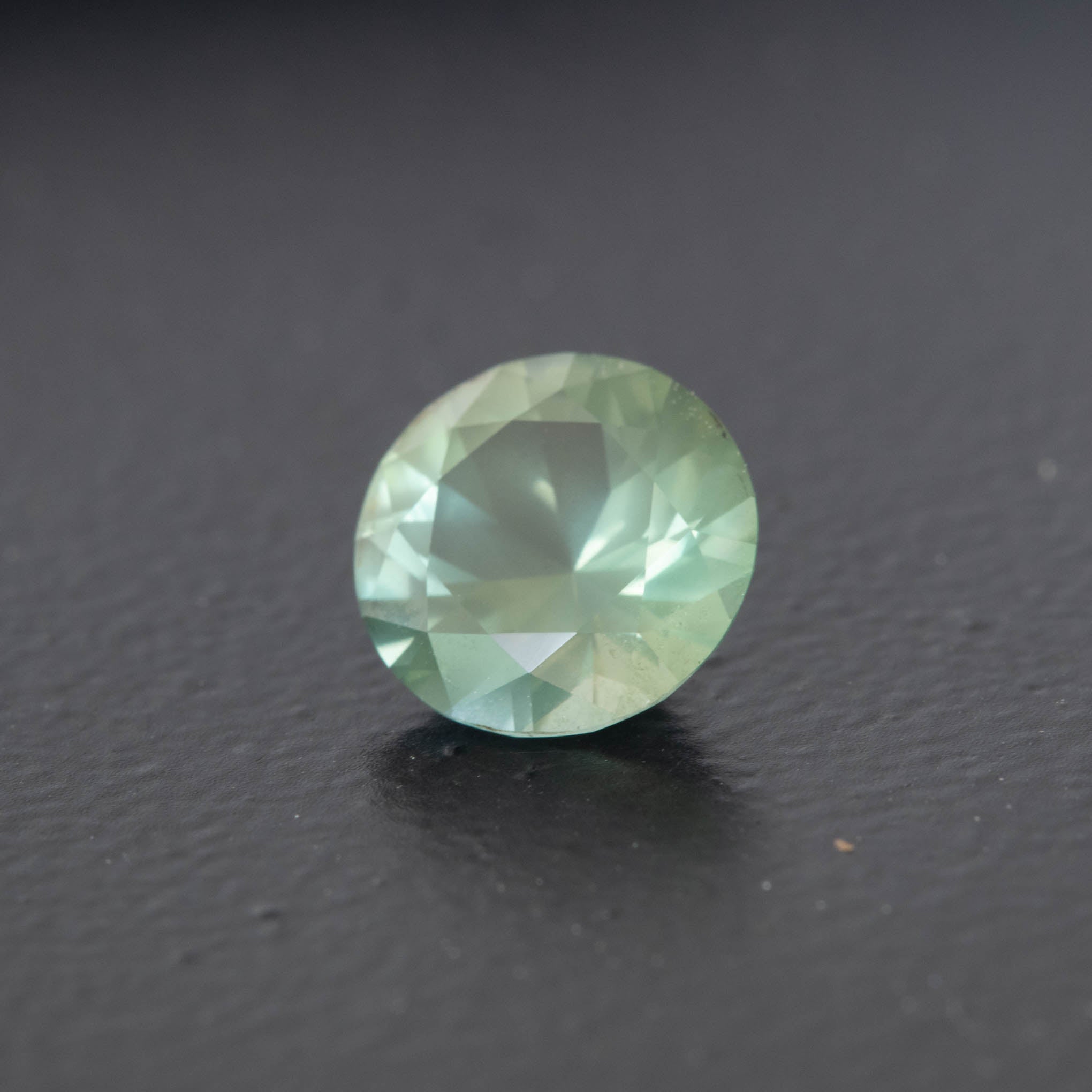 Green Brilliant Sapphire 1.85ct  [S.G.BR.1871]