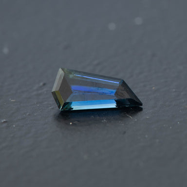 Blue Free Form Sapphire 0.51ct  [S.B.FF.1998]