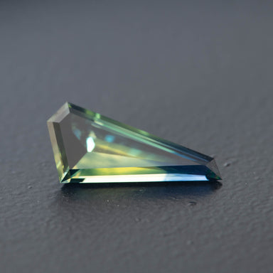 Parti Free Form Sapphire 2.48ct  [S.P.FF.2123]