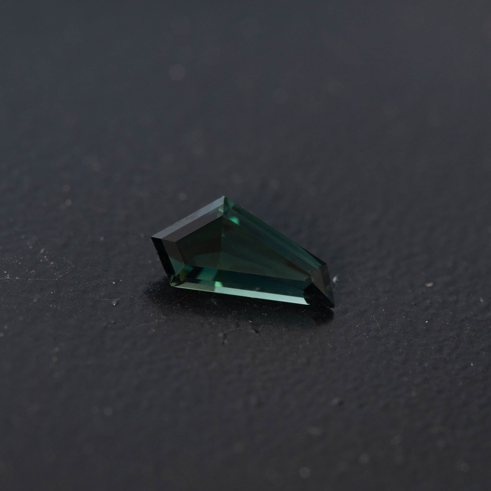 Teal Free Form Sapphire 1.13ct  [S.T.FF.2175]