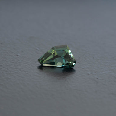 Teal Free Form Sapphire 0.52ct  [S.T.FF.2257]