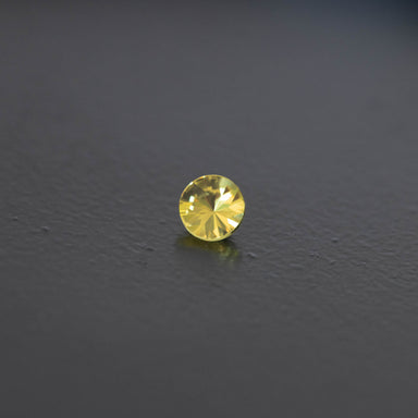 Yellow Brilliant Sapphire 0.42ct  [S.Y.BR.2327]