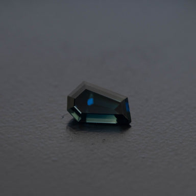 Blue Free Form Sapphire 1.23ct  [S.B.FF.2345]