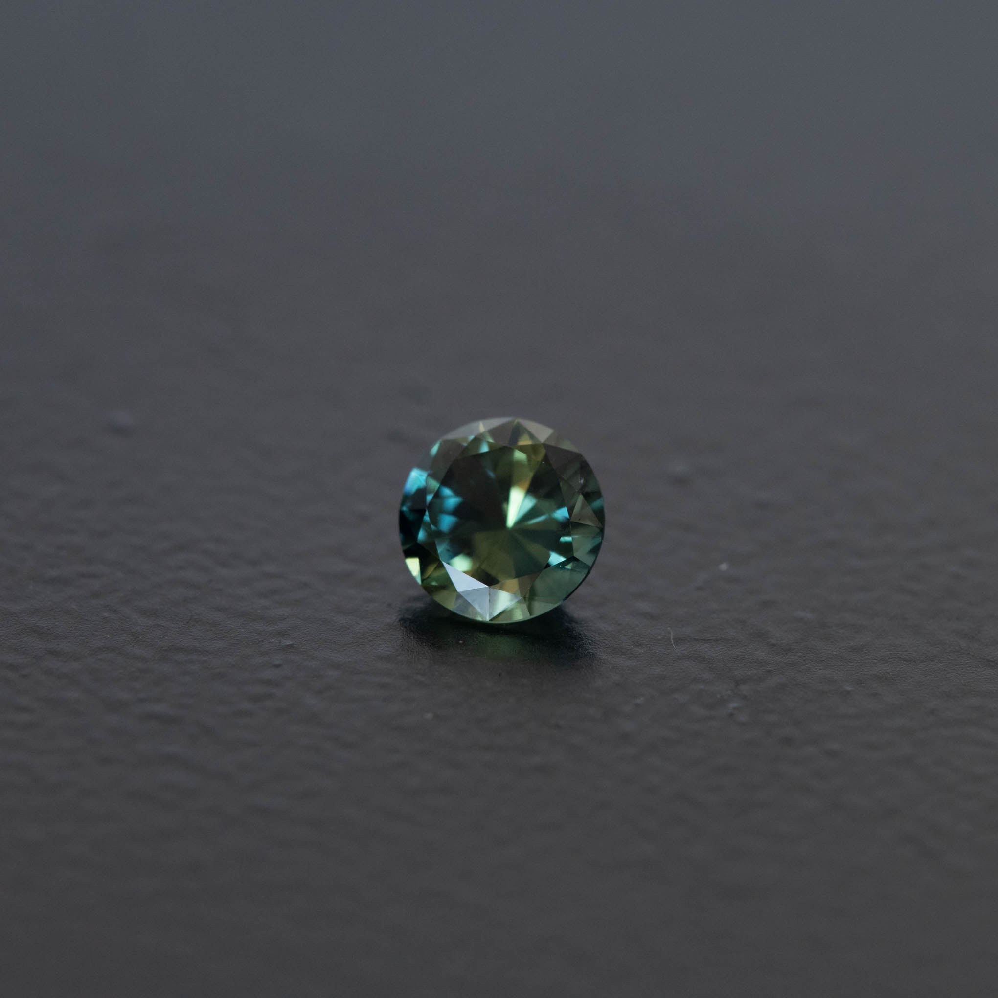 Parti Brilliant Sapphire 0.63ct  [S.P.BR.2353]