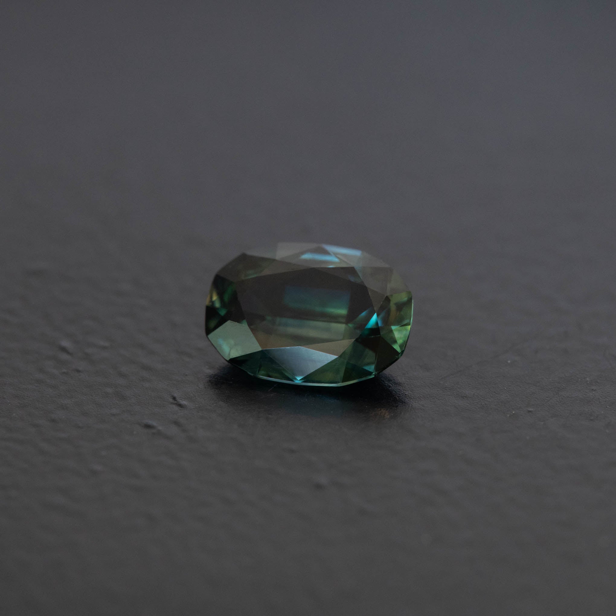 Teal Cushion Sapphire 1.06ct  [S.T.C.2377]