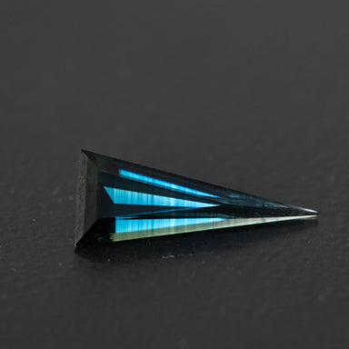 Blue Free Form Sapphire 1.68ct  [S.B.FF.2384]
