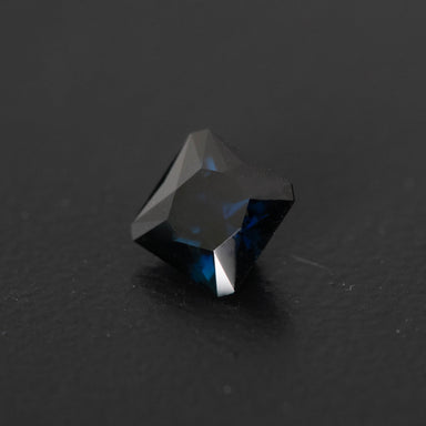 Blue Square Sapphire 1.98ct  [S.B.SQ.2387]