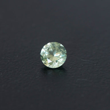 Green Brilliant Sapphire 0.64ct  [S.G.BR.2395]