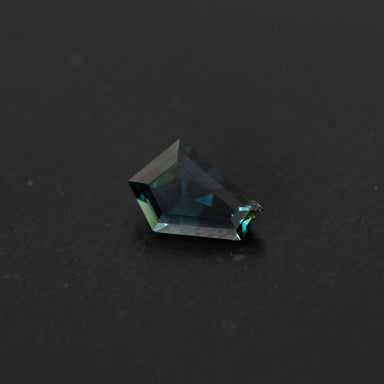 Parti Free Form Sapphire 1.12ct  [S.P.FF.2415]