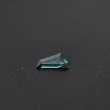 Teal Free Form Sapphire 0.49ct  [S.T.FF.2433]