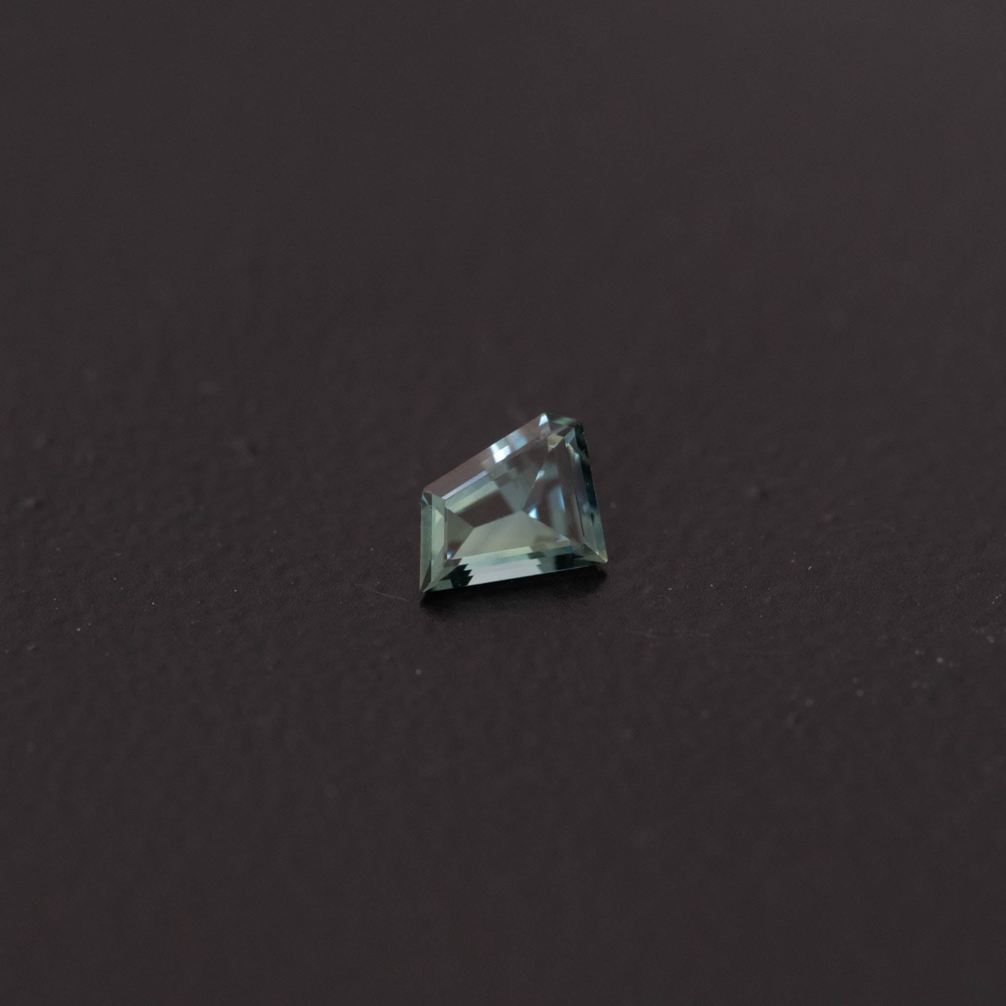 Teal Free Form Sapphire 0.44ct  [S.T.FF.2448]
