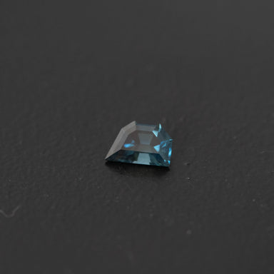 Teal Free Form Sapphire 0.68ct  [S.T.FF.2449]