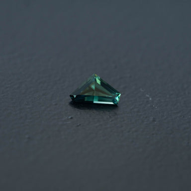 Teal Free Form Sapphire 0.38ct  [S.T.FF.2463]