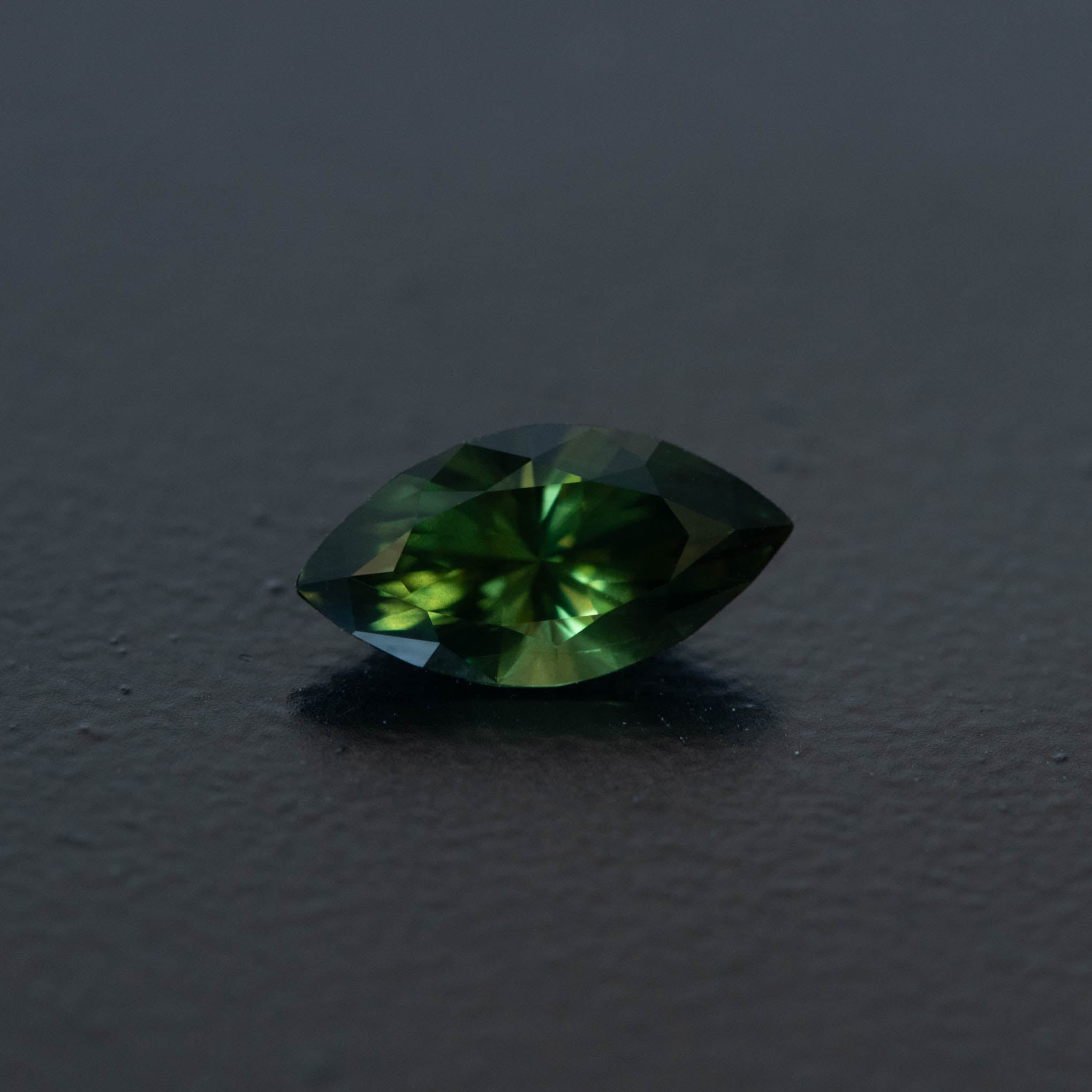 Green Marquise Sapphire 1.89ct  [S.G.M.2494]