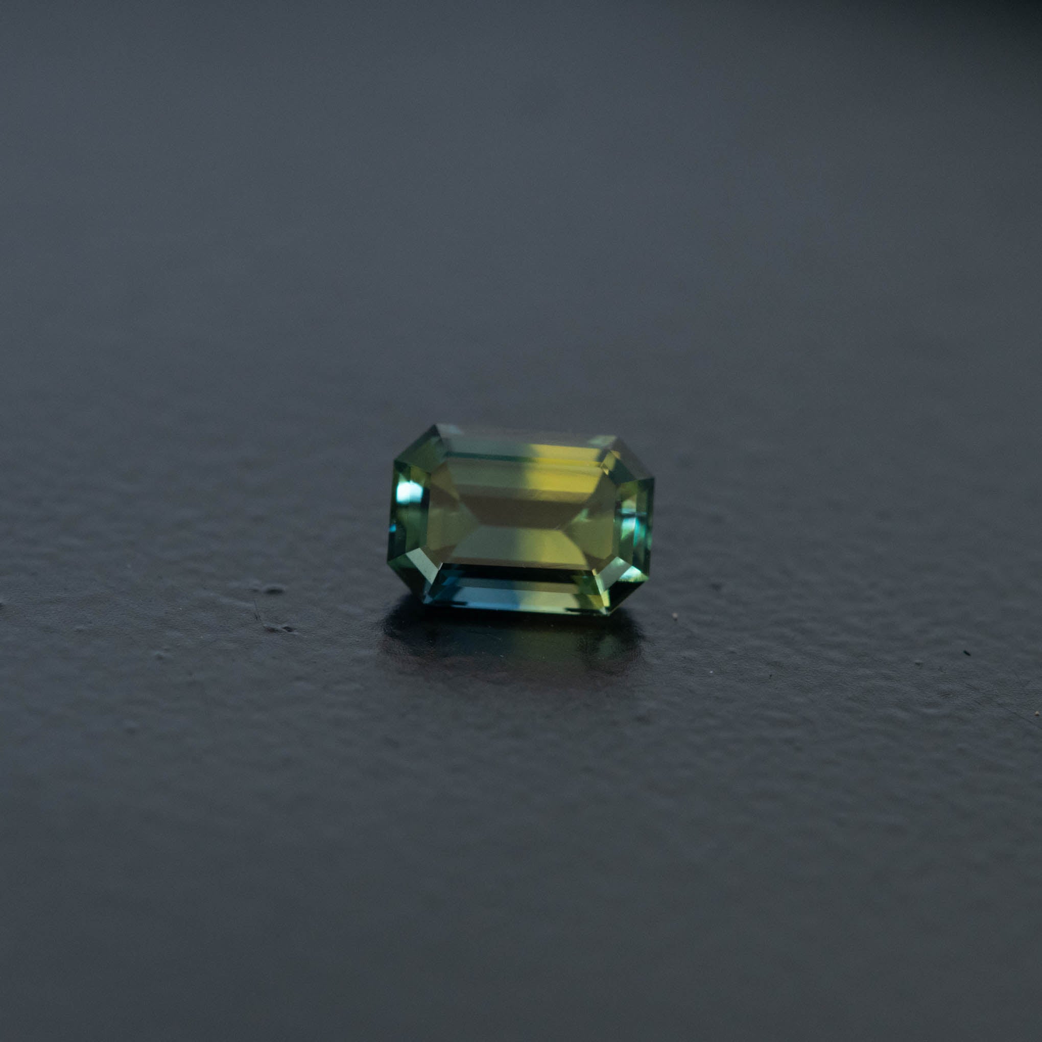 Parti Emerald Sapphire 1.06ct  [S.P.E.2497]