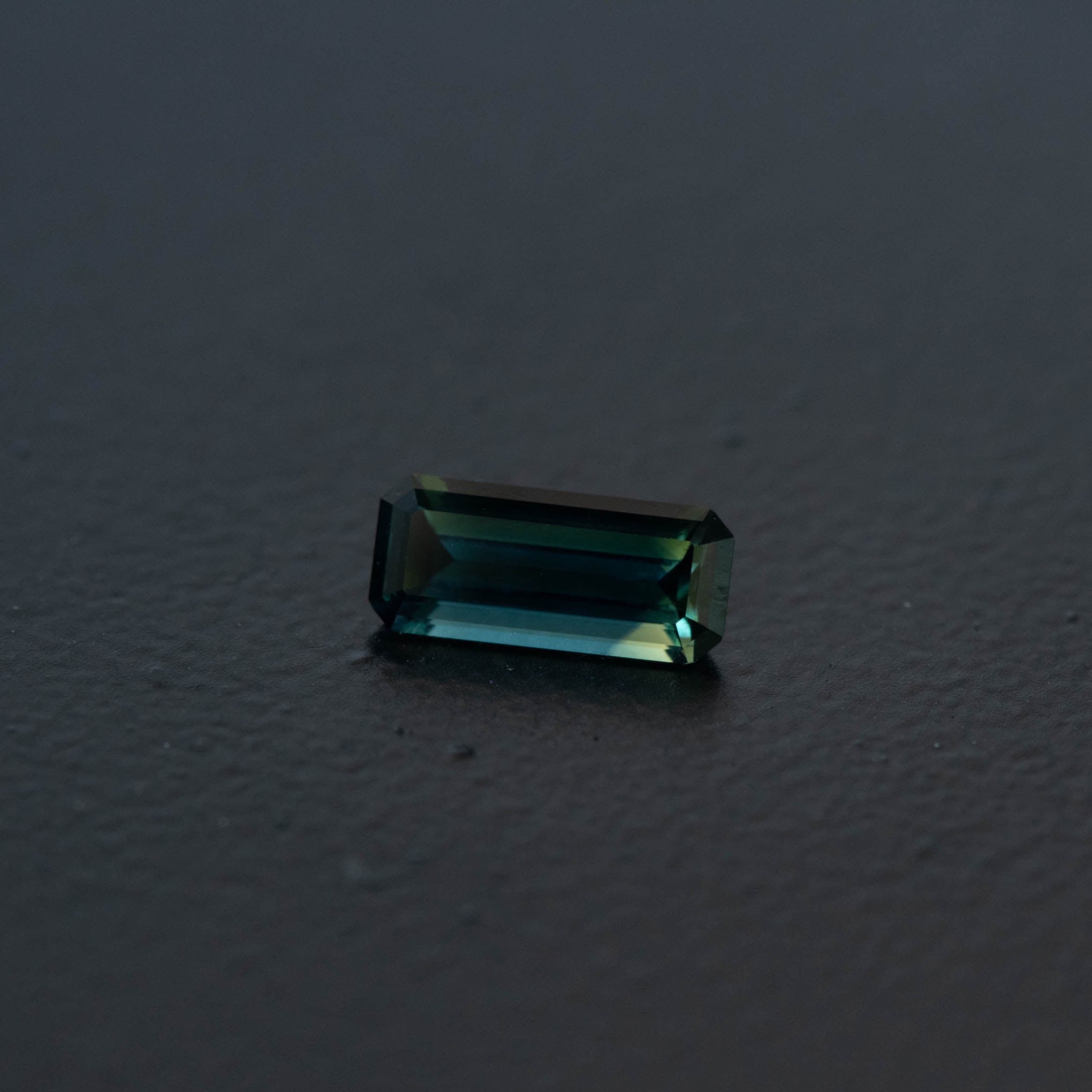 Parti Emerald Sapphire 1.04ct  [S.P.E.2500]