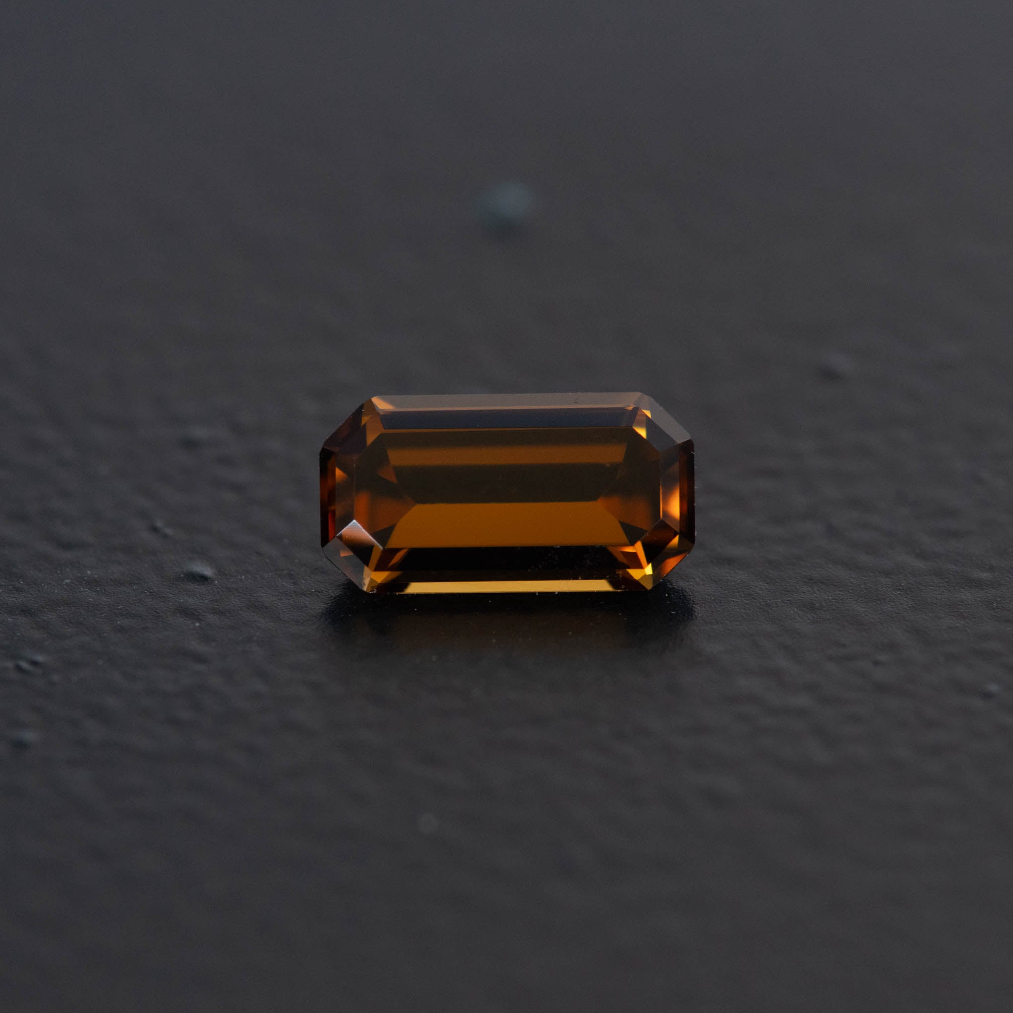 Champagne Emerald Zircon 0.94ct  [Z.CH.E.2508]