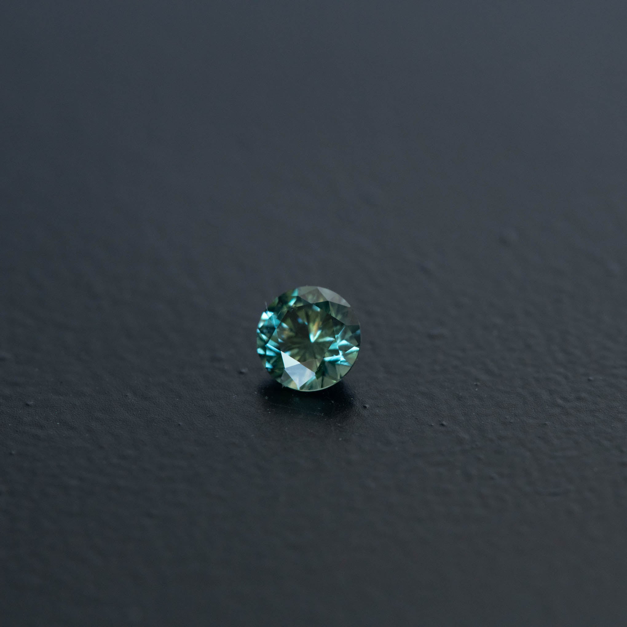 Teal Brilliant Sapphire 0.57ct  [S.T.BR.2509]