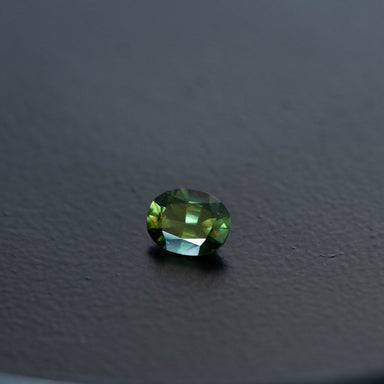 Green Cushion Sapphire 0.8ct  [S.G.C.2511]