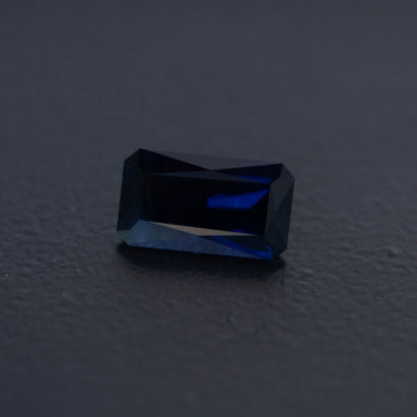 Blue Emerald Sapphire 1.78ct  [S.B.E.2524]