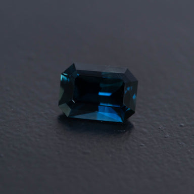 Blue Emerald Sapphire 1.99ct  [S.B.E.2525]
