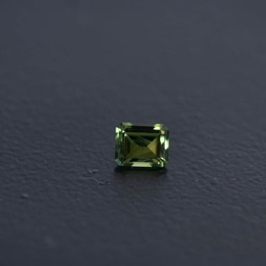 Green Emerald Sapphire 0.45ct  [S.G.E.2527]