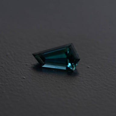 Teal Free Form Sapphire 1.34ct  [S.T.FF.2535]