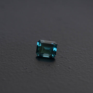 Teal Emerald Sapphire 0.58ct  [S.T.E.2540]