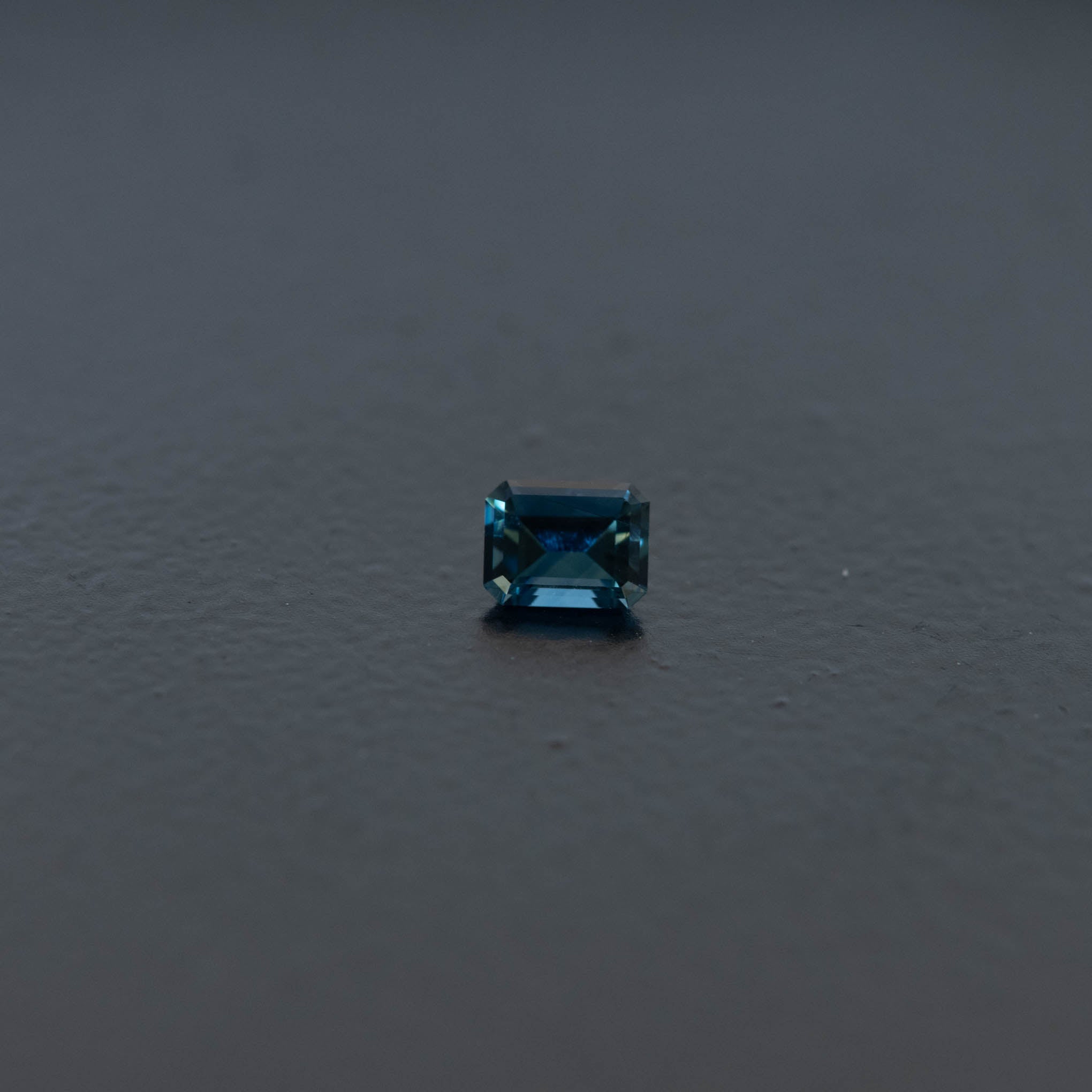 Blue Emerald Sapphire 0.31ct  [S.B.E.2549]