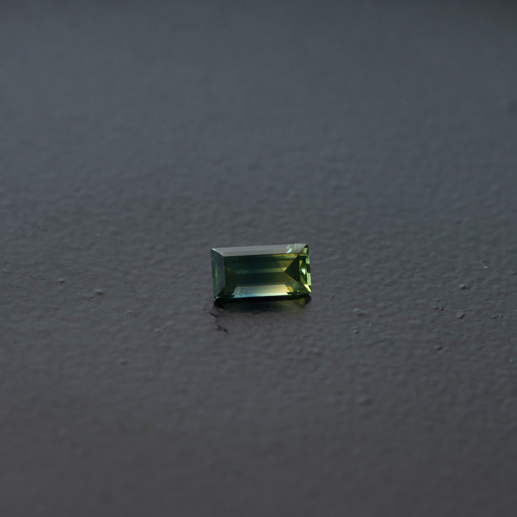 Parti Baguette Sapphire 0.33ct  [S.P.BA.2570]