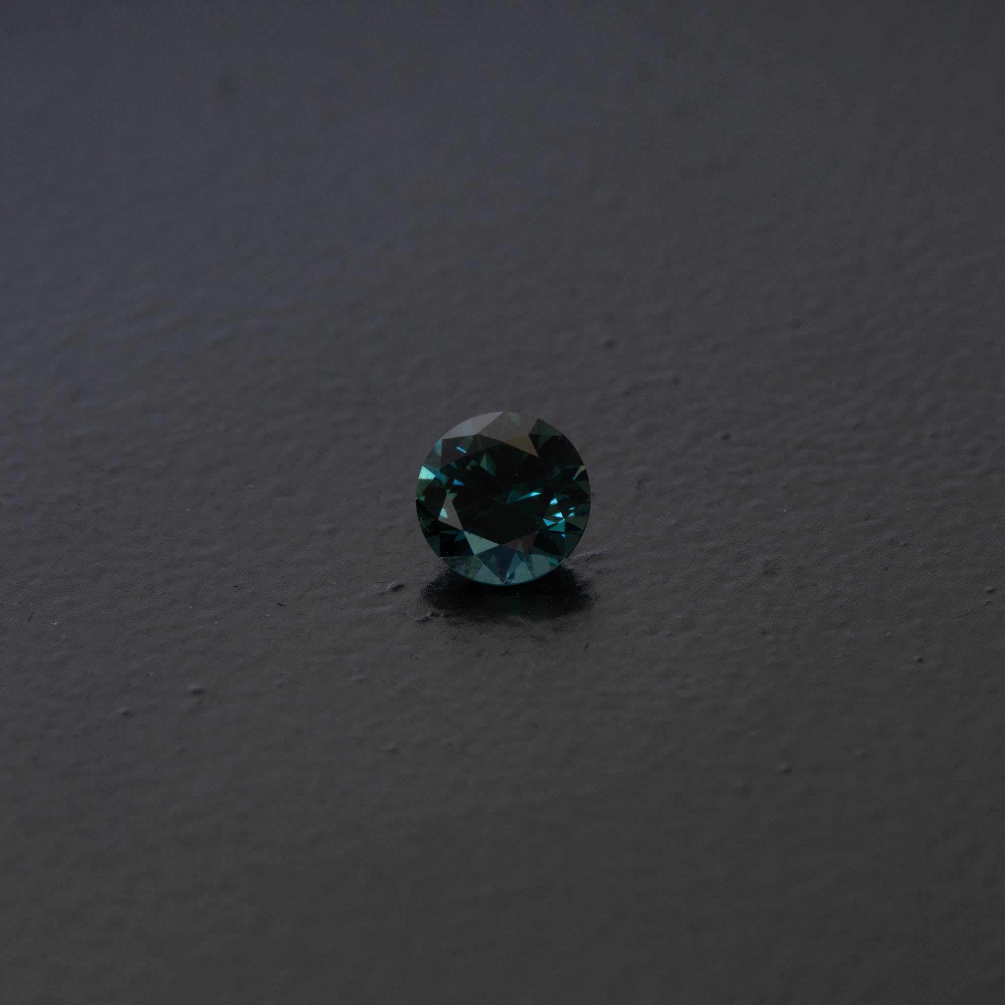Teal Brilliant Sapphire 0.6ct  [S.T.BR.2586]