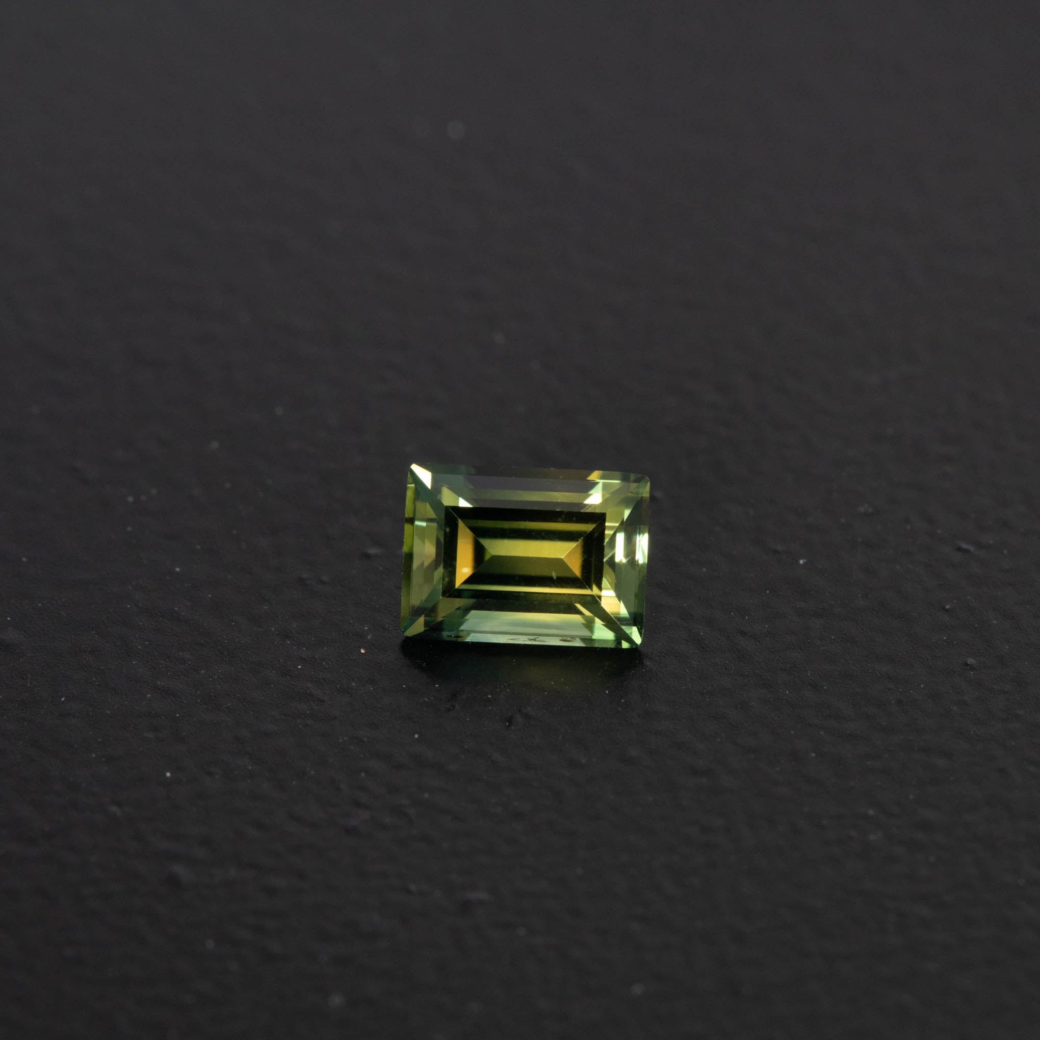 Parti Baguette Sapphire 1.05ct  [S.P.BA.2618]