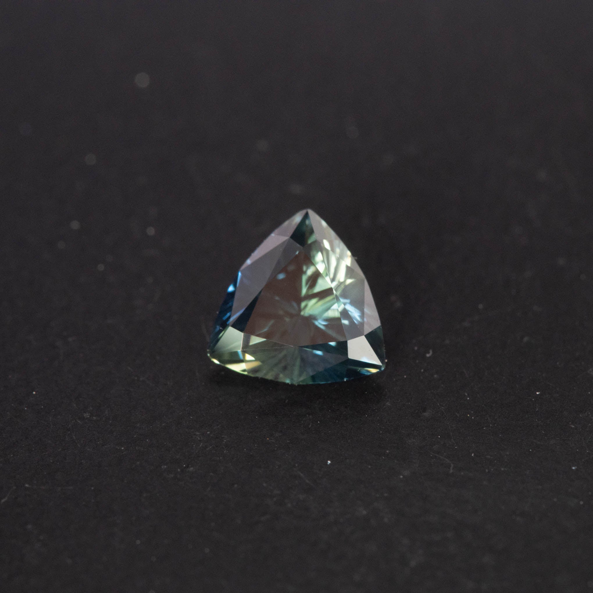Teal Trilliant Sapphire 1.64ct  [S.T.T.2625]