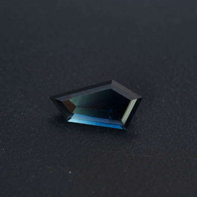 Parti Free Form Sapphire 3.63ct  [S.P.FF.2649]