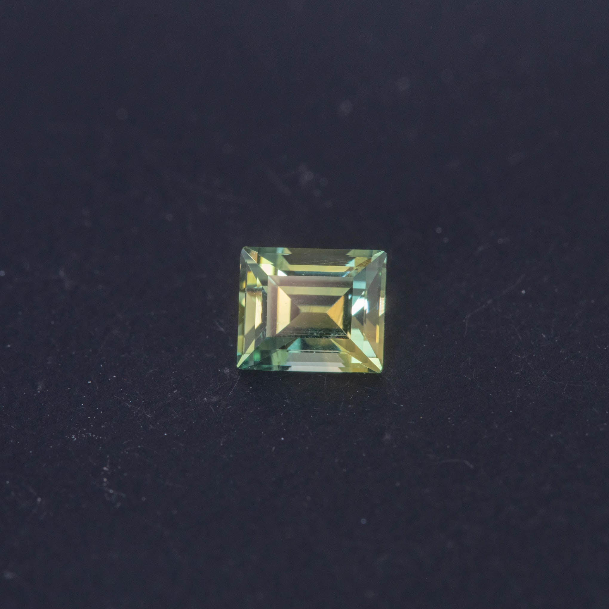 Parti Baguette Sapphire 0.98ct  [S.P.BA.2664]