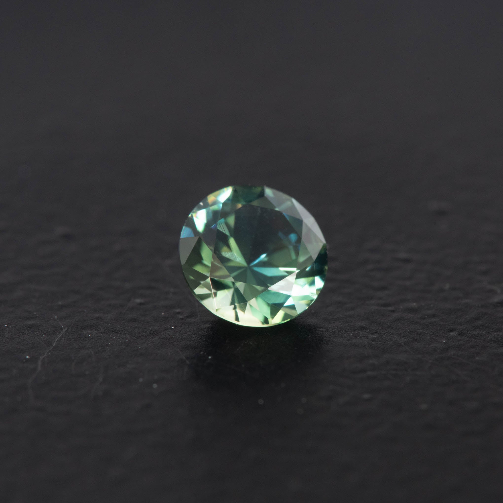 Teal Brilliant Sapphire 0.8ct  [S.T.BR.2680]