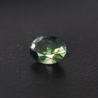 Green Oval Sapphire 1.38ct  [S.G.O.2690]