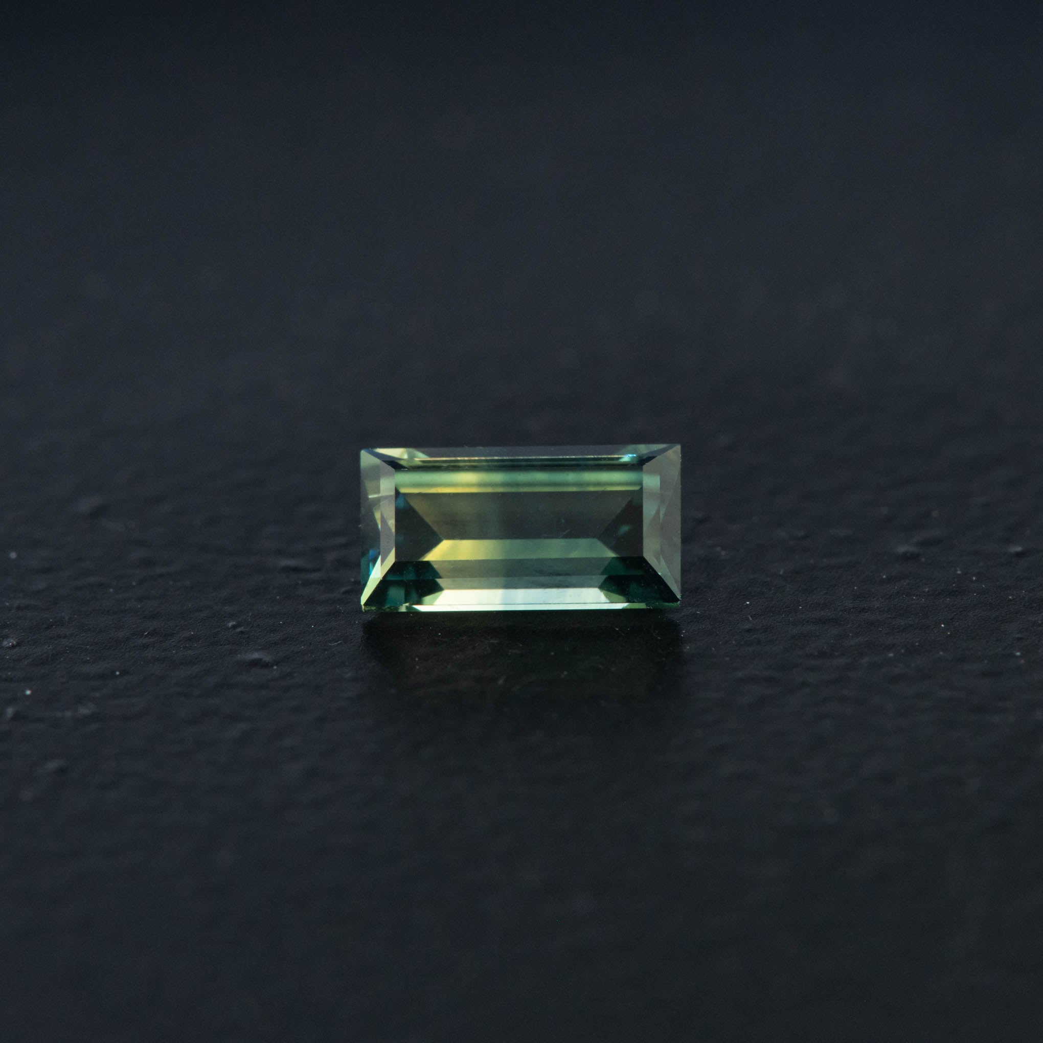 Parti Baguette Sapphire 0.74ct  [S.P.BA.2704]